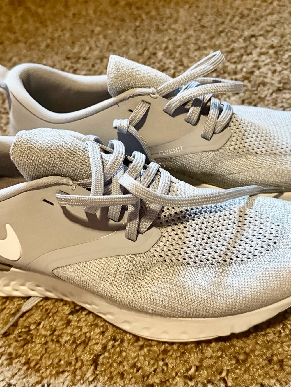 Nike Flyknit Running Shoes - Light Gray/White